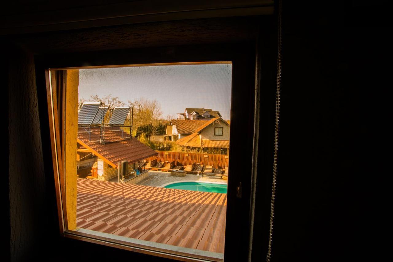 Guest House Vila Alexandar Palić Exteriér fotografie
