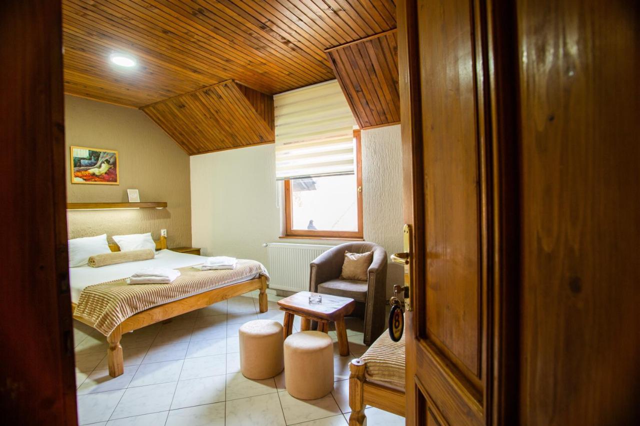 Guest House Vila Alexandar Palić Exteriér fotografie