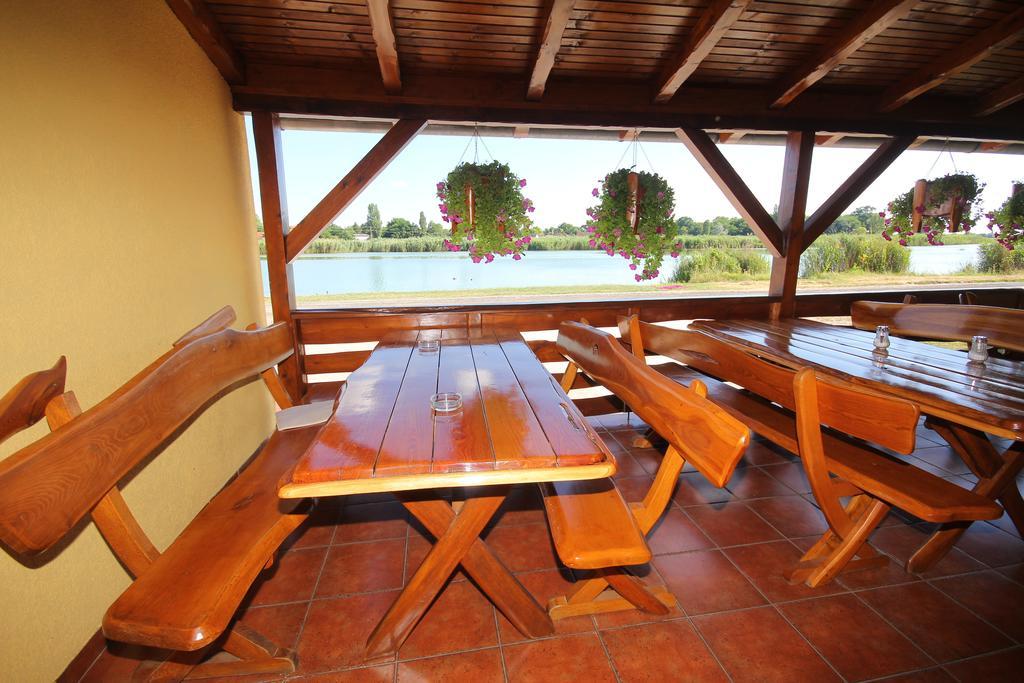 Guest House Vila Alexandar Palić Exteriér fotografie