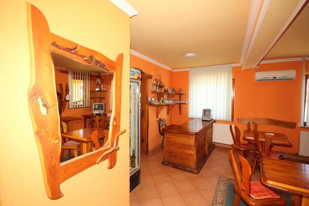 Guest House Vila Alexandar Palić Exteriér fotografie