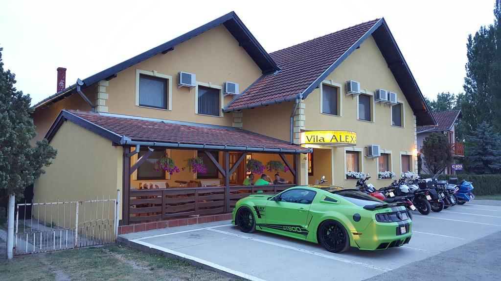 Guest House Vila Alexandar Palić Exteriér fotografie